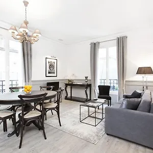 Apartment Livinparis - Luxury 2 Bedrooms Grands-boulevards I Paris