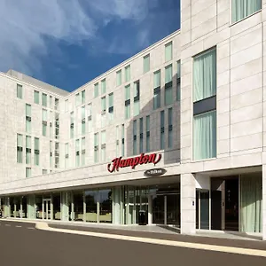 Hotel Hampton By Hilton London Stansted Airport ***