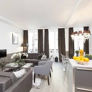 Apartment Livinparis - Luxury 3 Bedrooms Grands-boulevards I Paris