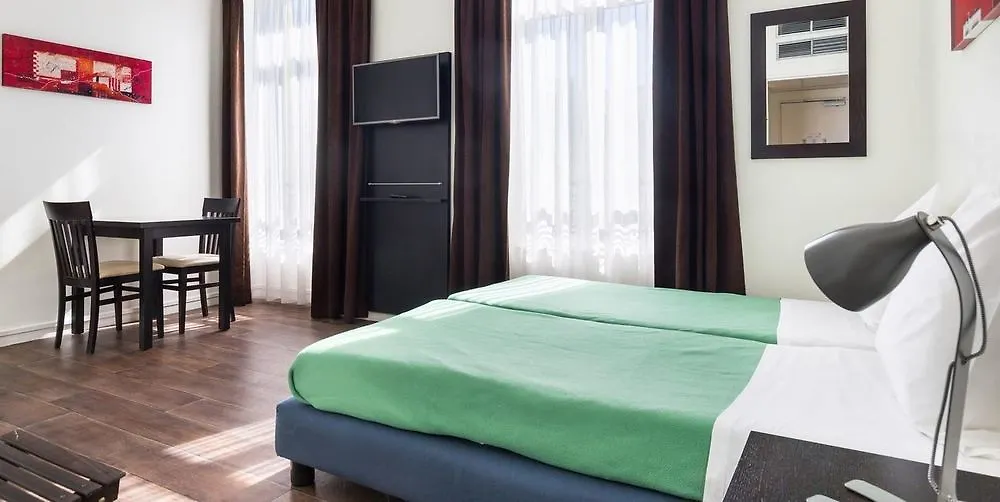 The Jay Hotel By Happyculture Nizza Francia